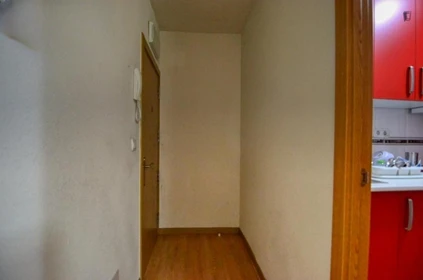 Chambre privée à Calle Hortensia, image 9 de 15