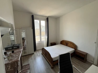 Privatzimmer in der Place Drouet d'Erlon, bild 29 von 31