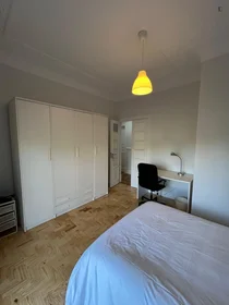 Habitación privada en Largo Manuel Emidio da Silva, imagen 4 de 21