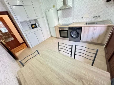 Stanza privata in Calixto Leguina Kalea, Uribarri, 48007 Bilbo, Bizkaia, Spain, immagine 5 di 12