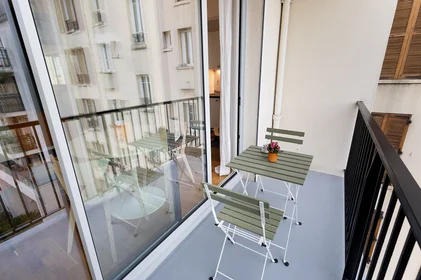Studio at Rue Médéric, image 10 of 15