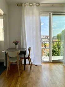 Studio at Rue Médéric, image 6 of 15