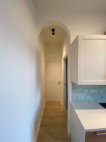 Entire apartment at Admiraal de Ruijterweg, Bos en Lommer, image 7 of 10