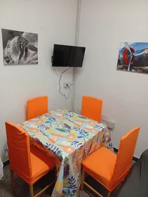 Chambre privée à Calle Sagrada Familia, , image 2 de 10