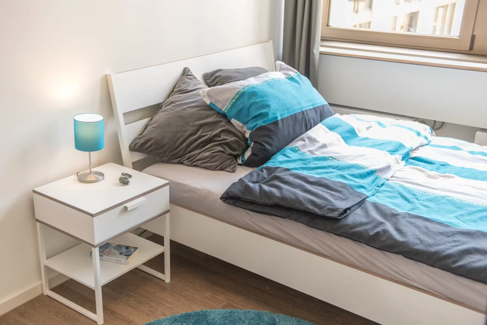 Chambre d'étudiant économique avec emplacement pratique dans