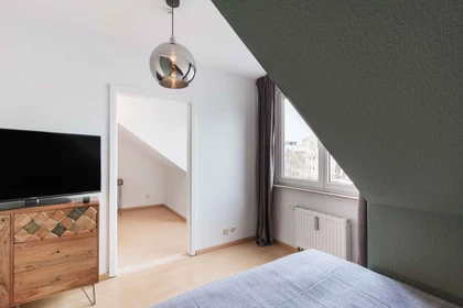 Room for rent with double bed Koln