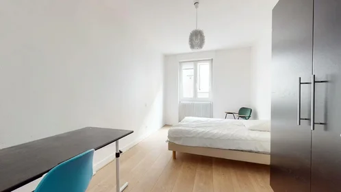 Chambre privée à Rue du Dreistein, Neudorf-Musau-Port du Rhin, image 1 de 10