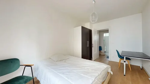 私人房间 在 Rue du Dreistein, Neudorf-Musau-Port du Rhin, 10的图像3