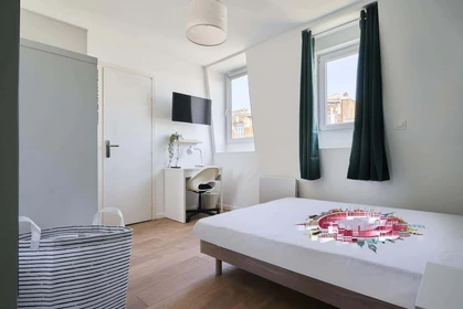 Helles Privatzimmer in Lille