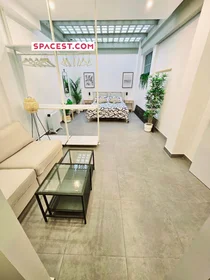 Alojamiento entero en Pelay Correa, 41010 Sevilla, Spain, imagen 1 de 10