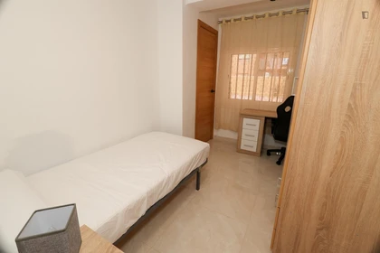 Quarto para alugar ao mês em Valencia