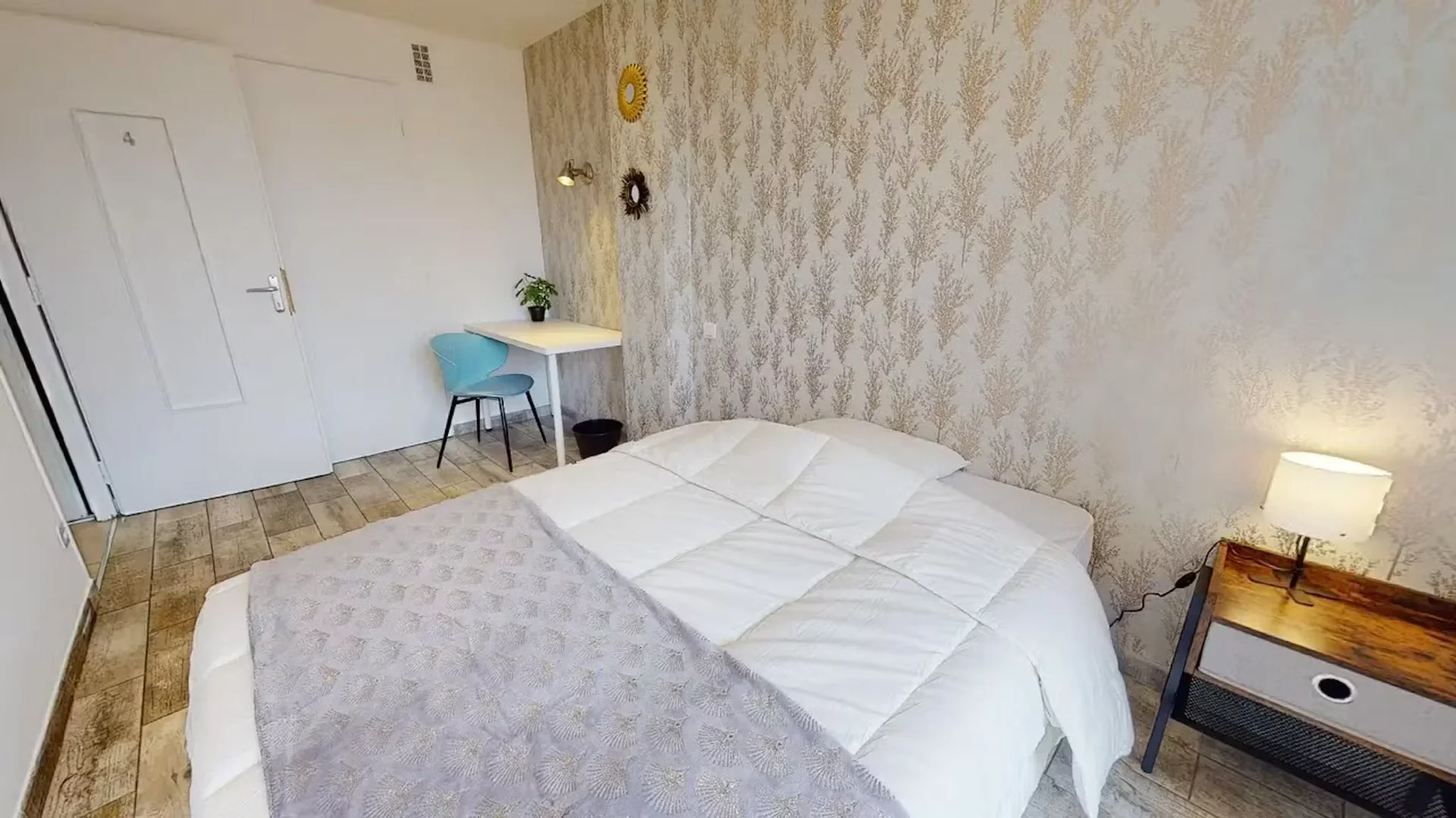 Chambre d'étudiant fonctionnelle parfaite pour étudier dans 