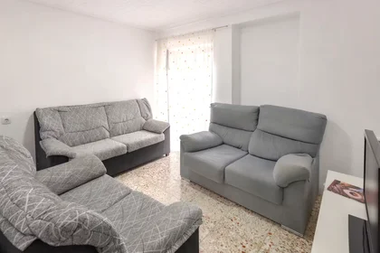 Private room at Carrer Clemente Gonzalvez Valls, La Llotja, image 6 of 10