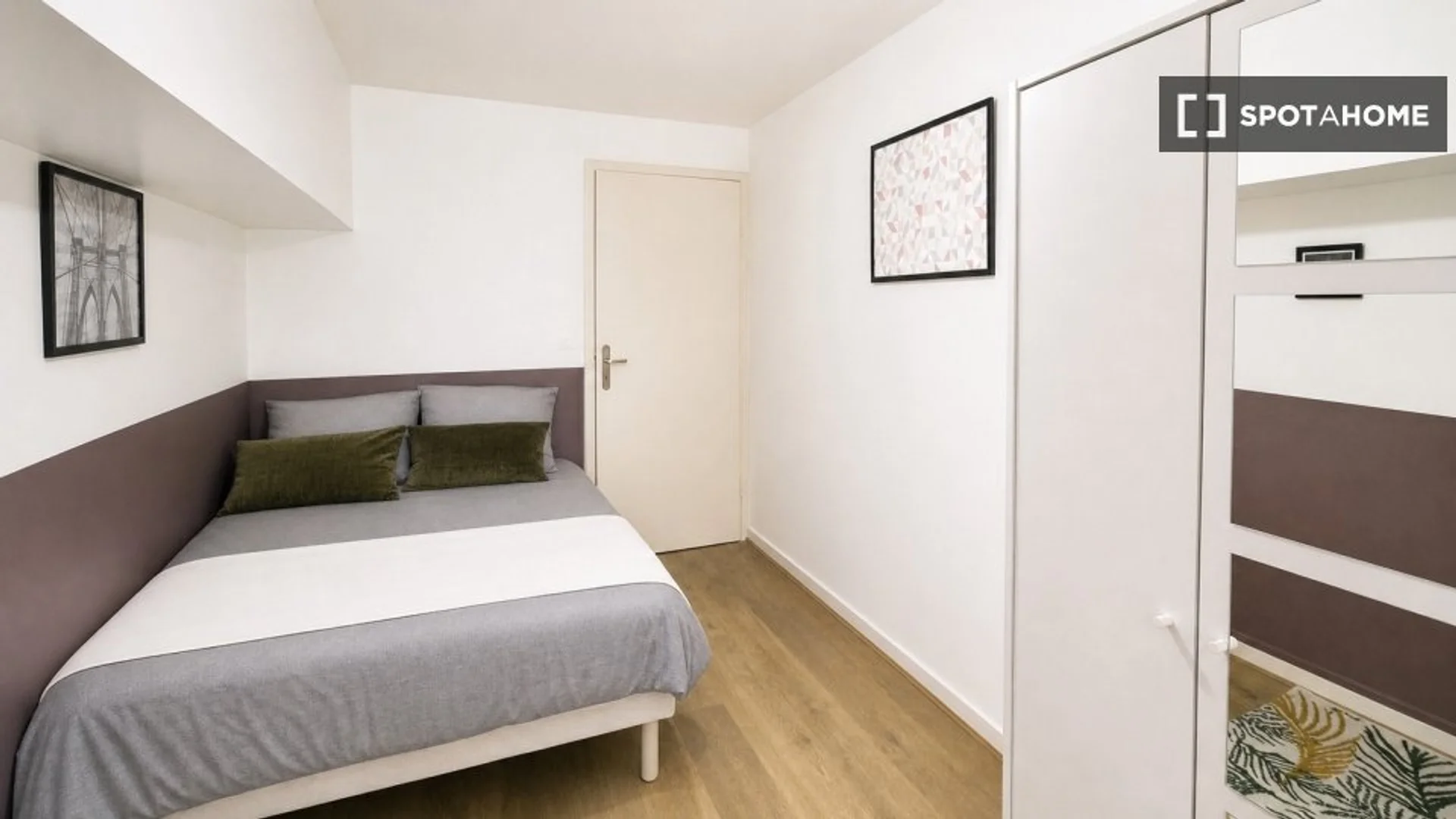 Chambre d'étudiant bon marché à proximité du campus dans 