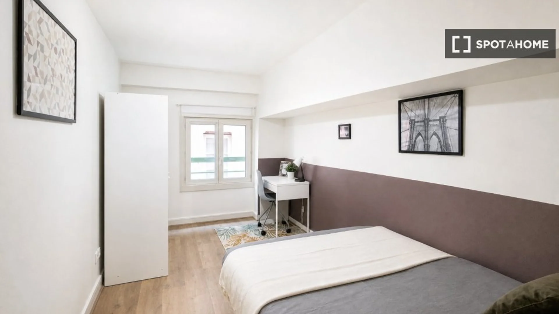 Chambre d'étudiant confortable et spacieuse dans 