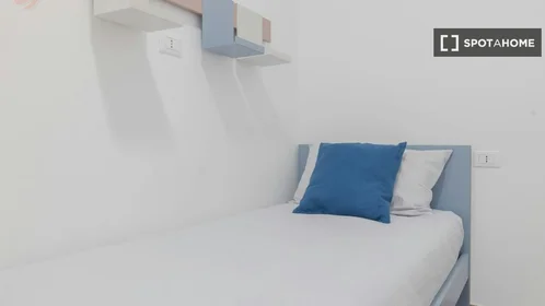 Private room at via Guglielmo Marconi, image 4 of 19