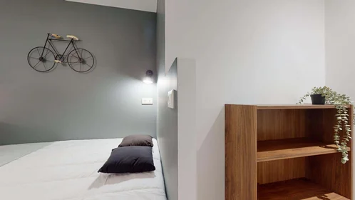Özel oda konumu 5 Rue Alsace Lorraine, 69001 Lyon, France, 6 21 görüntüsü
