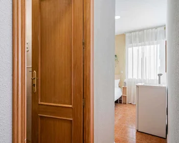 Quarto privado em C. de Triana, 61, Chamartín, 28016 Madrid, Spain, imagem 9 de 49