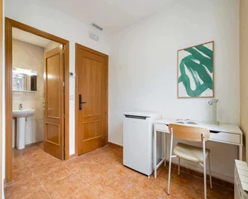 Quarto privado em C. de Triana, 61, Chamartín, 28016 Madrid, Spain, imagem 9 de 49
