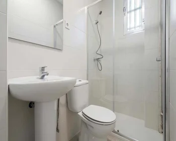 Quarto privado em C. de Triana, 61, Chamartín, 28016 Madrid, Spain, imagem 47 de 49