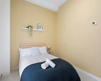 Quarto privado em C. de Triana, 61, Chamartín, 28016 Madrid, Spain, imagem 2 de 49