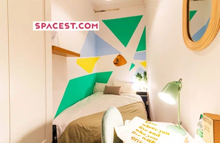 Privatzimmer in der C/ d'Aragó, 08015 Barcelona, Spain, bild 1 von 9