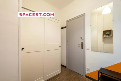 Habitación privada en C/ de Pi i Margall, 08025 Barcelona, Spain, imagen 1 de 10