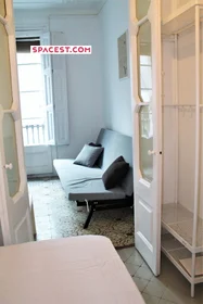 Habitación privada en C/ Nou de la Rambla, 08001 Barcelona, Spain, imagen 1 de 20