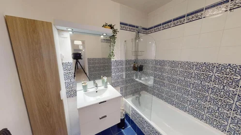 Privatzimmer in der 10 allée de Fontainebleau, bild 12 von 15