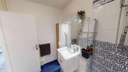 Privatzimmer in der 10 allée de Fontainebleau, bild 13 von 15
