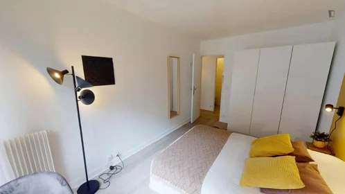 Privatzimmer in der 10 allée de Fontainebleau, bild 3 von 15