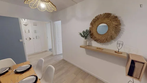 Privatzimmer in der 10 allée de Fontainebleau, bild 5 von 15