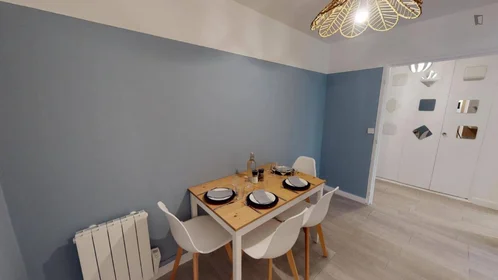 Privatzimmer in der 10 allée de Fontainebleau, bild 6 von 15