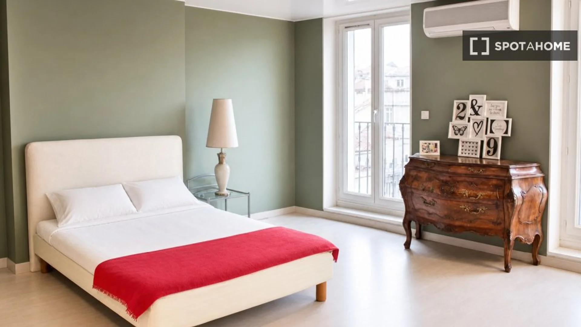 Chambre à louer dans un appartement d'étudiant à , entièrement meublée