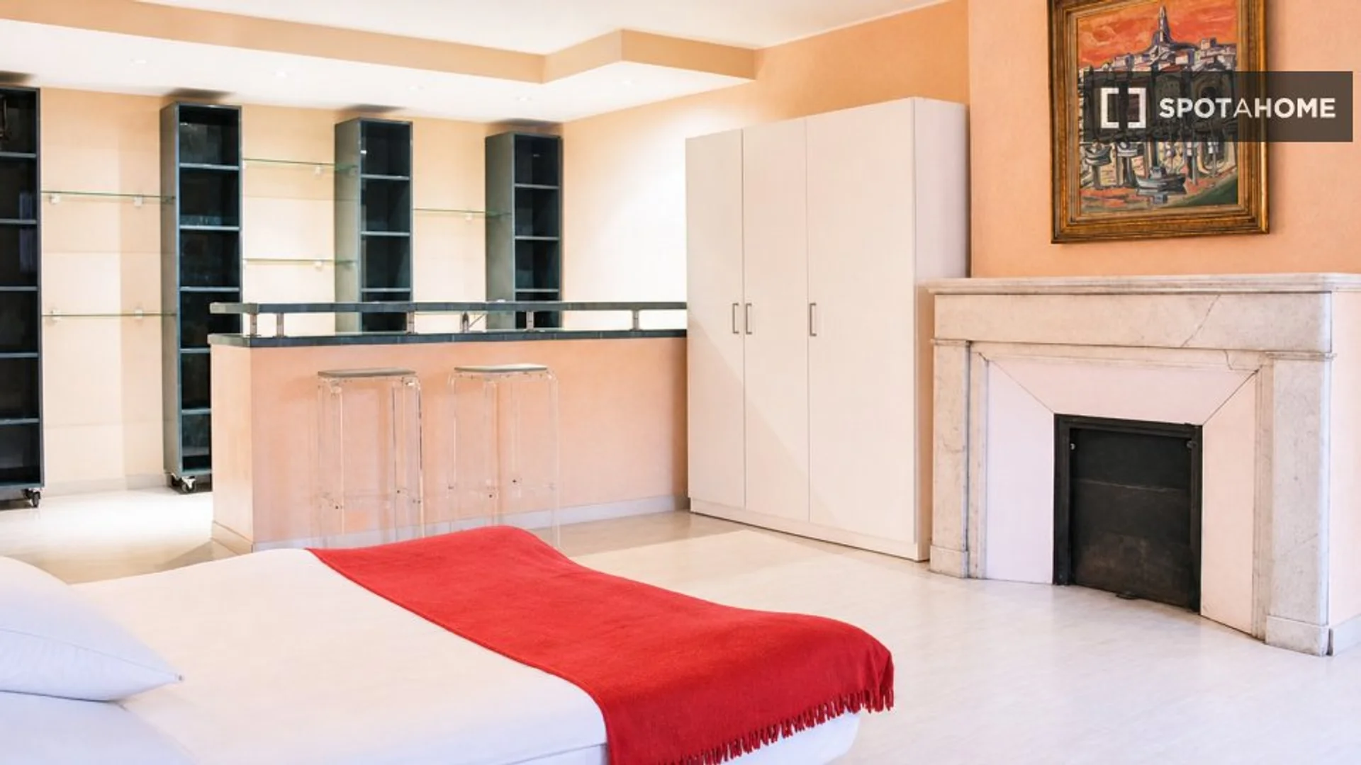 'de öğrenci dairesinde, tamamen mobilyalı kiralık oda