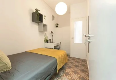 Private room at Carrer de la Freneria, Ciutat Vella, image 5 of 10