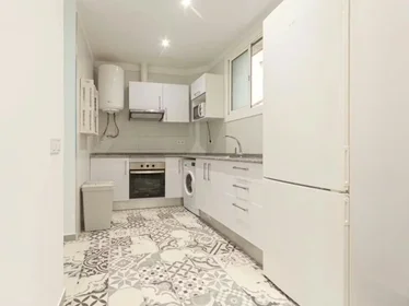 Private room at Carrer de la Freneria, Ciutat Vella, image 7 of 10