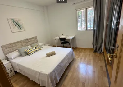 Habitación privada en calle Diego Ros y Medrano, imagen 1 de 7