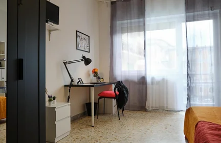Privatzimmer in der Via Terracina, bild 1 von 19