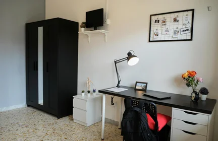 Privatzimmer in der Via Terracina, bild 4 von 19