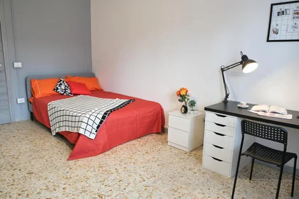 Quarto privado em Via Terracina, imagem 5 de 19