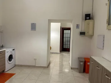 Chambre privée à Vico Sedil Capuano, image 7 de 13