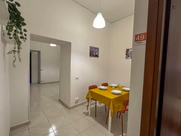 Chambre privée à Vico Sedil Capuano, image 10 de 13