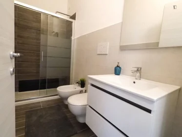 Prywatny pokój Via Ildebrando Vivanti, obraz 13 20