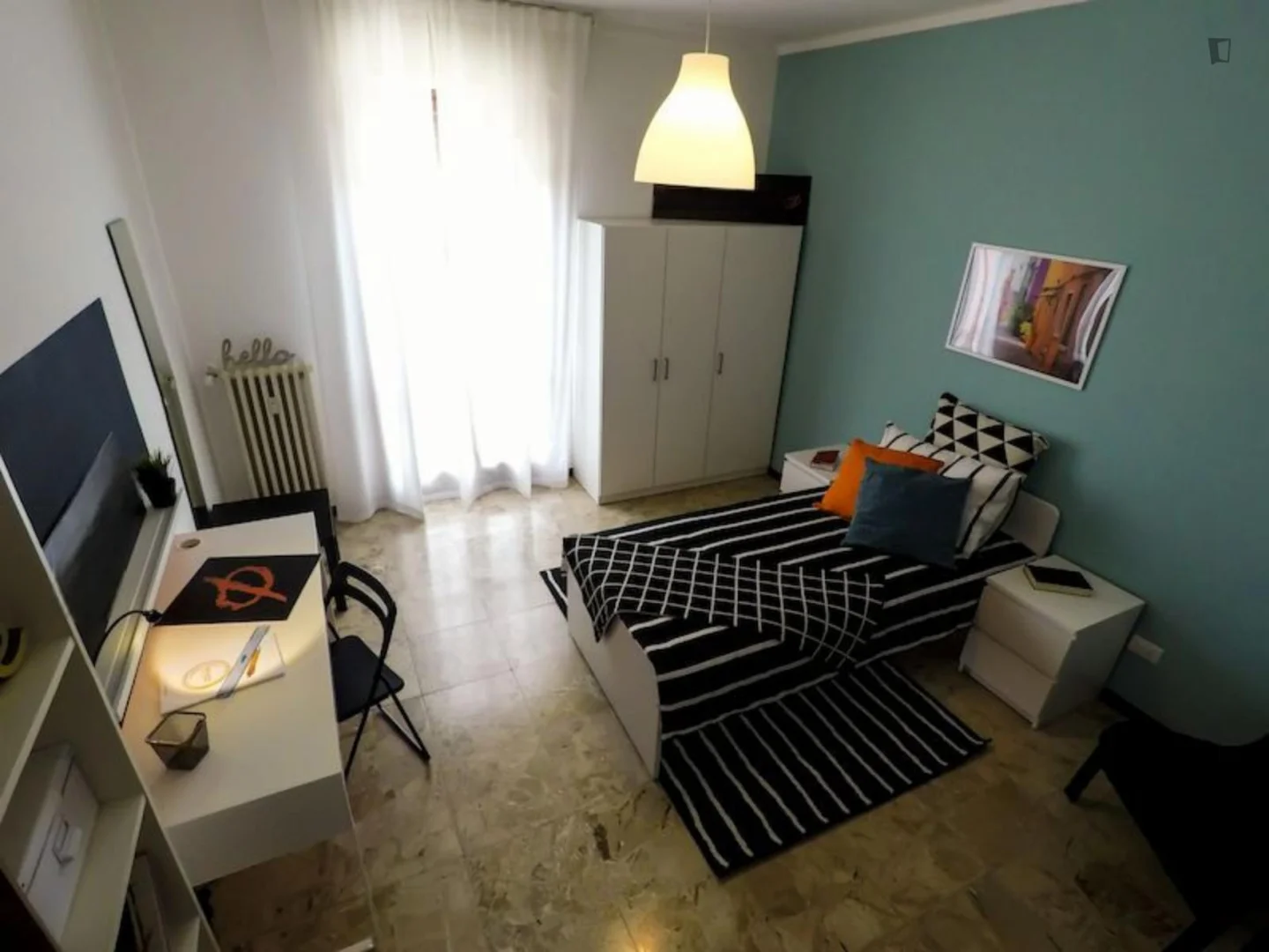 Habitación asequible para estudiantes con buena iluminación en 