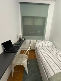 Habitación en alquiler con cama doble Barcelona