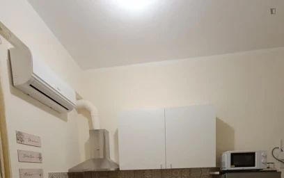 Studio à Via Rosario Gregorio, image 6 de 9