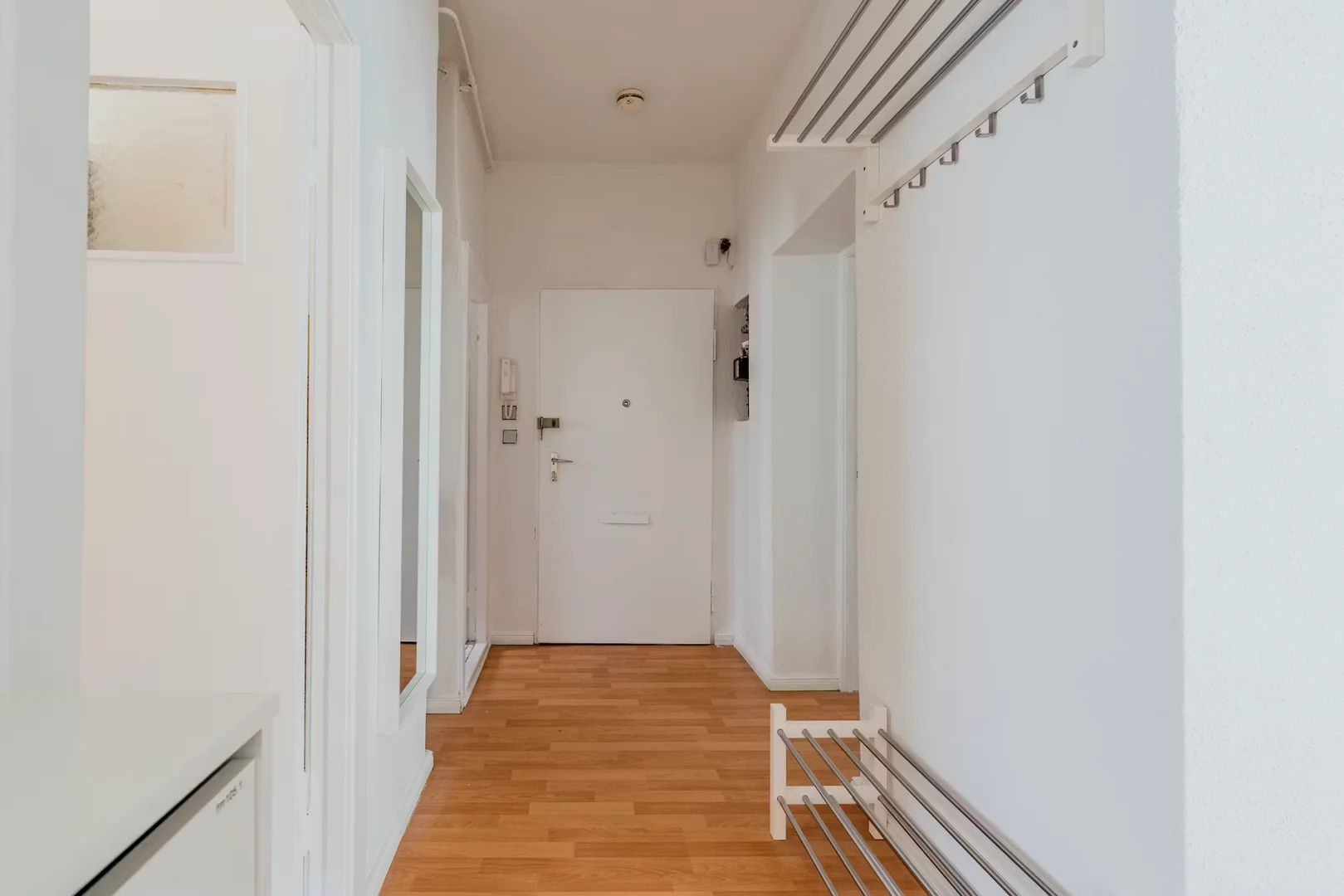 Funktionelles Studentenzimmer perfekt zum Studieren in