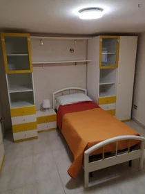 Privatzimmer in der Via Francesco Saverio Correra, bild 4 von 11