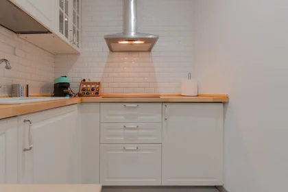 Entire apartment at 6, image 15 of 48